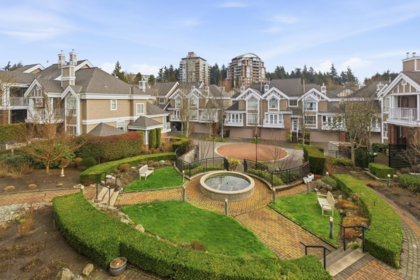 Garden / Landscaping Photo of 207 5760 Hampton Place, Vancouver, BC