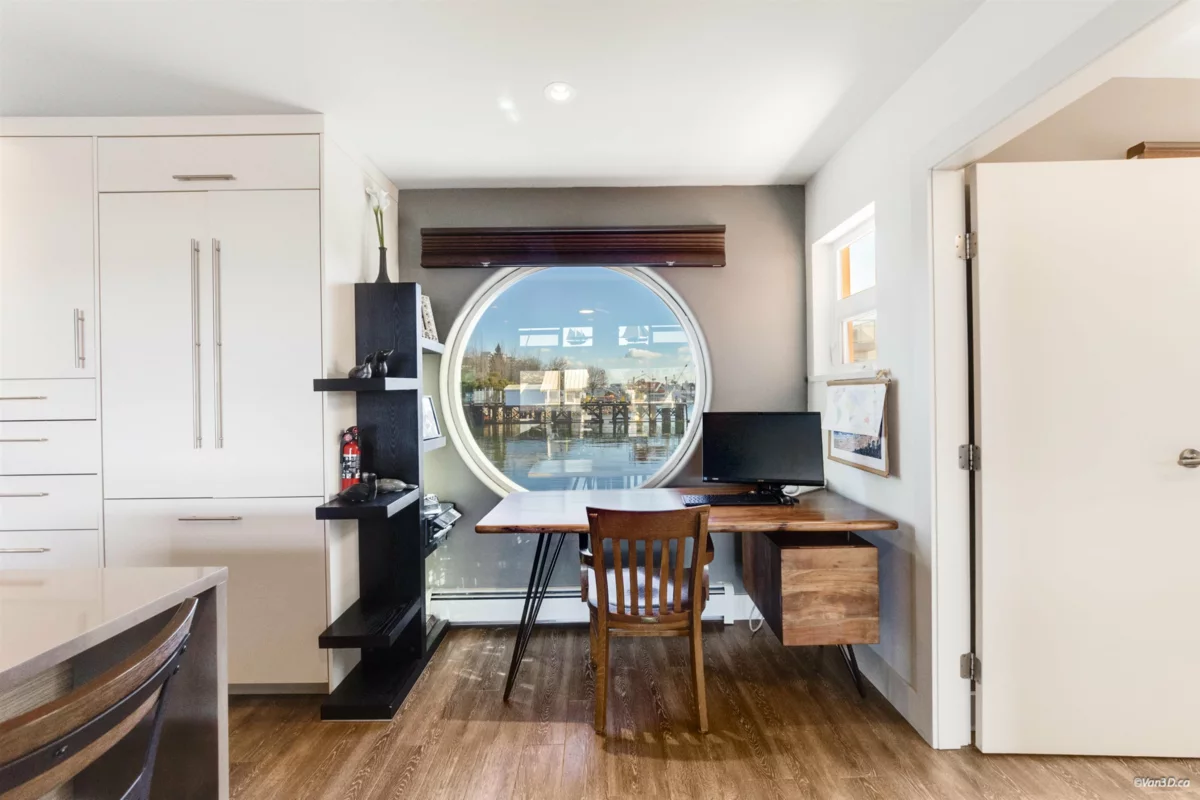 Basement Recreation Room Photo of 29 415 Esplanade Avenue, North Vancouver, BC