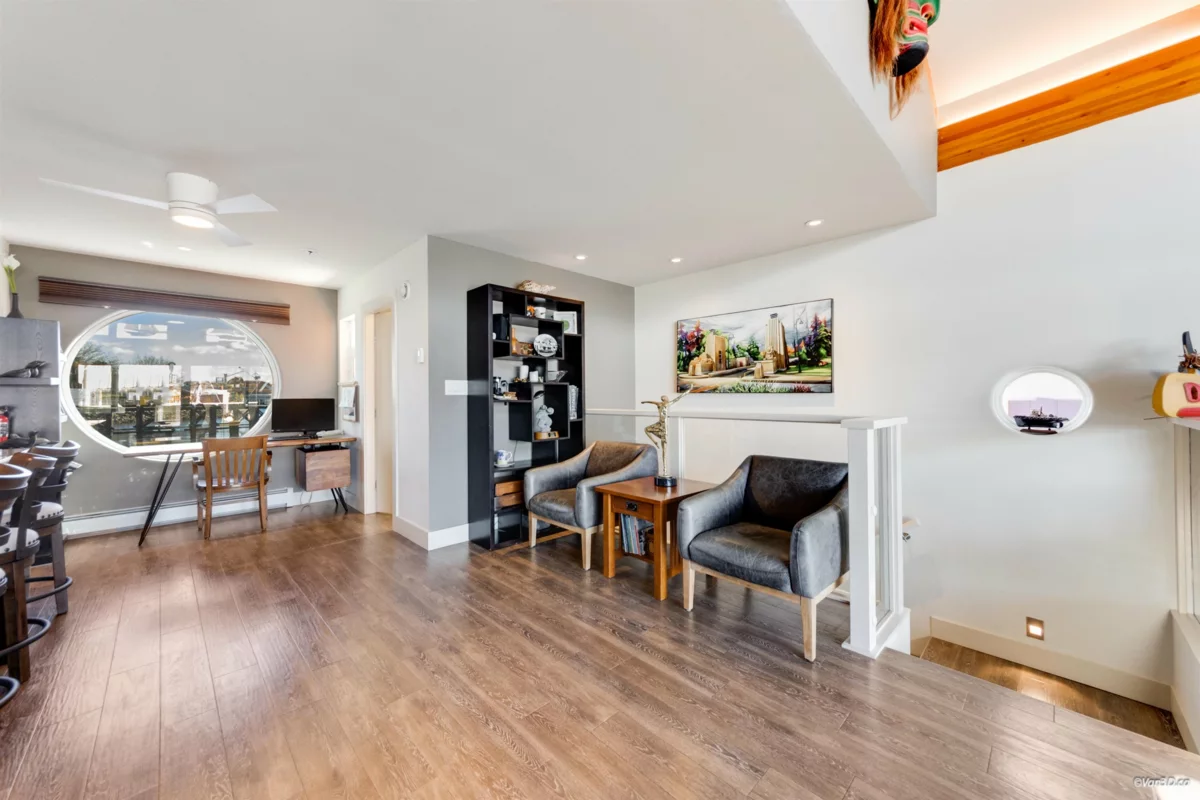 Bedroom 2 Photo of 29 415 Esplanade Avenue, North Vancouver, BC