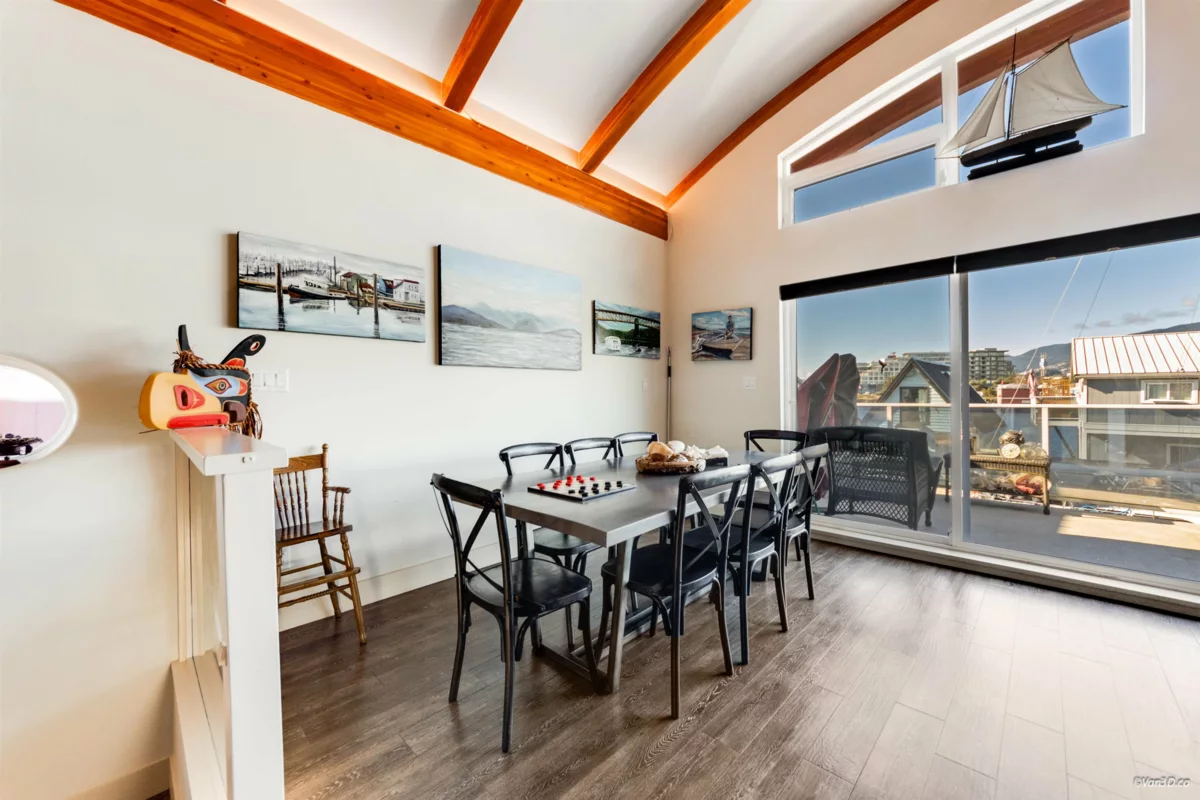 Breakfast Nook Photo of 29 415 Esplanade Avenue, North Vancouver, BC