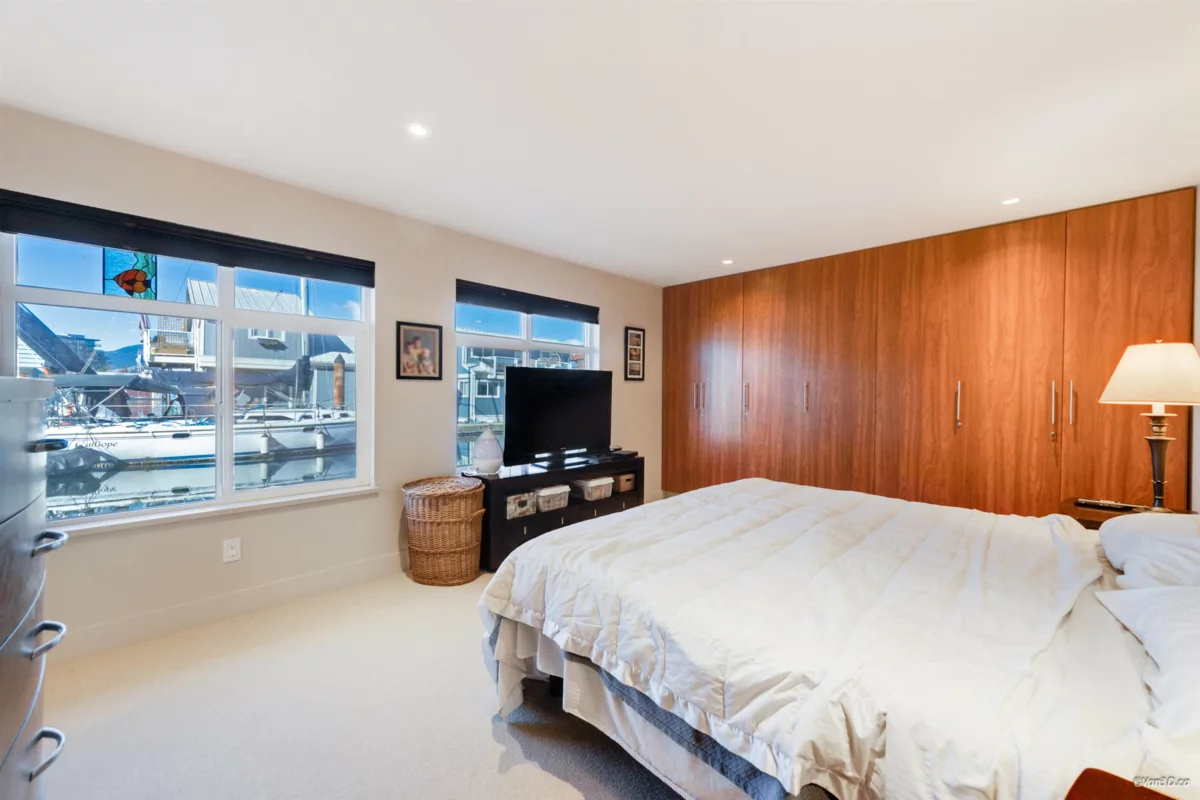 Laundry Room Photo of 29 415 Esplanade Avenue, North Vancouver, BC