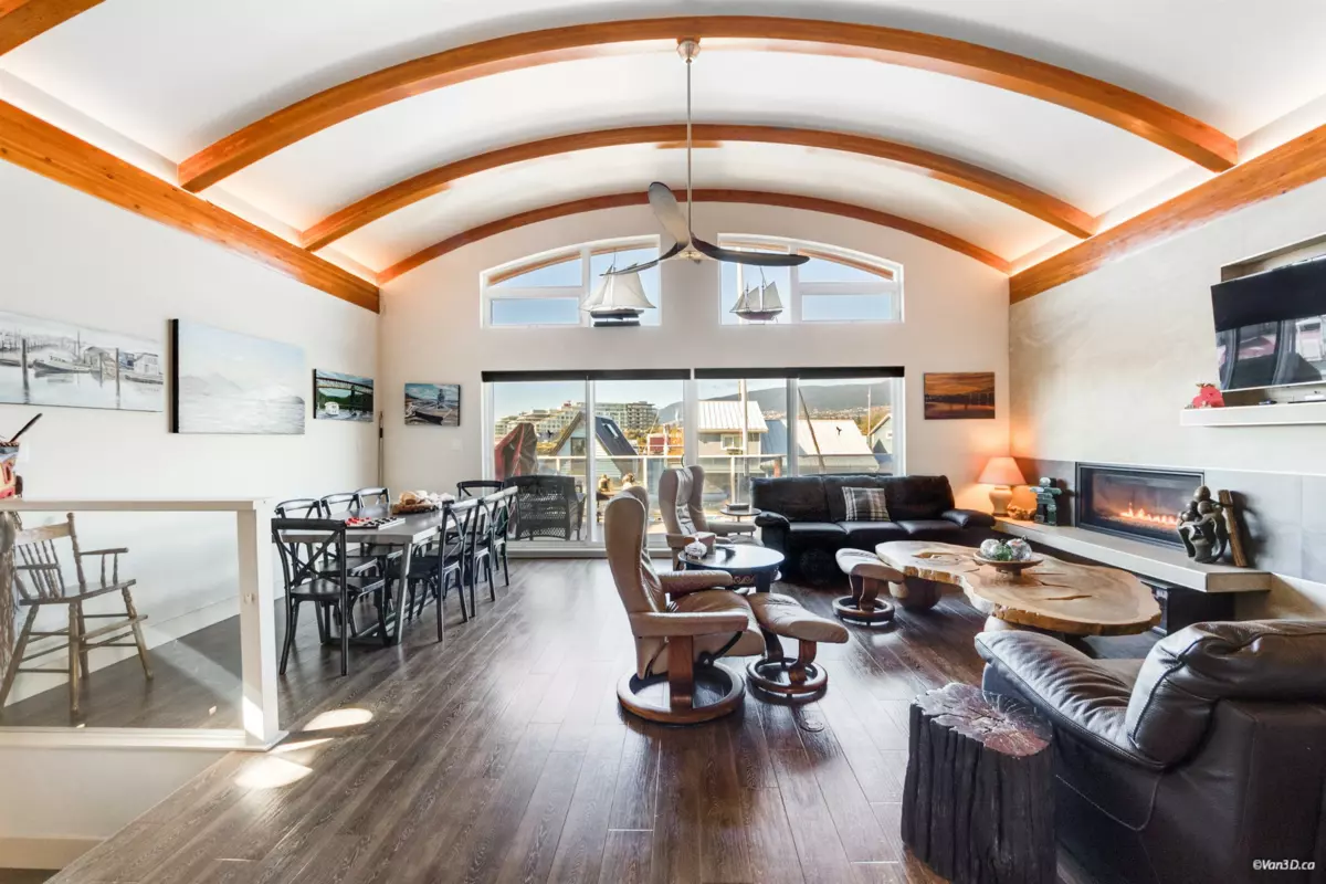 Primary Bedroom Photo of 29 415 Esplanade Avenue, North Vancouver, BC