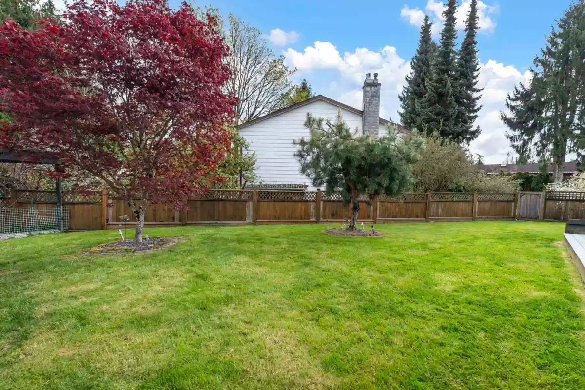 Garden / Landscaping Photo of 7366 141 Street, Surrey, BC