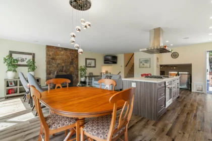 Breakfast Nook Photo of 7366 141 Street, Surrey, BC