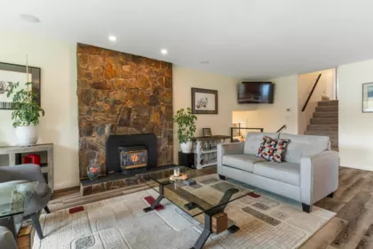 7366 141 Street, Surrey, BC