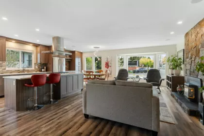 7366 141 Street, Surrey, BC