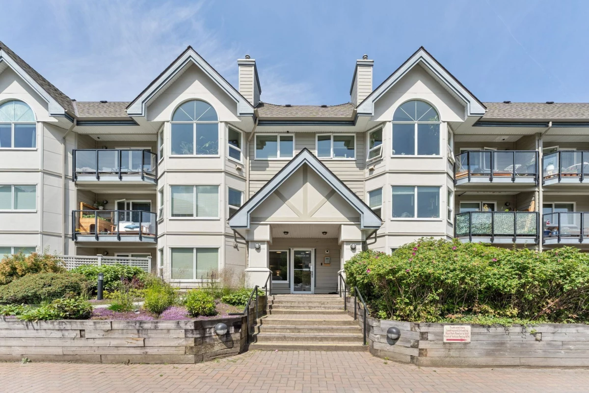 Front Yard Photo of 312 1466 Pemberton Avenue, Squamish, BC