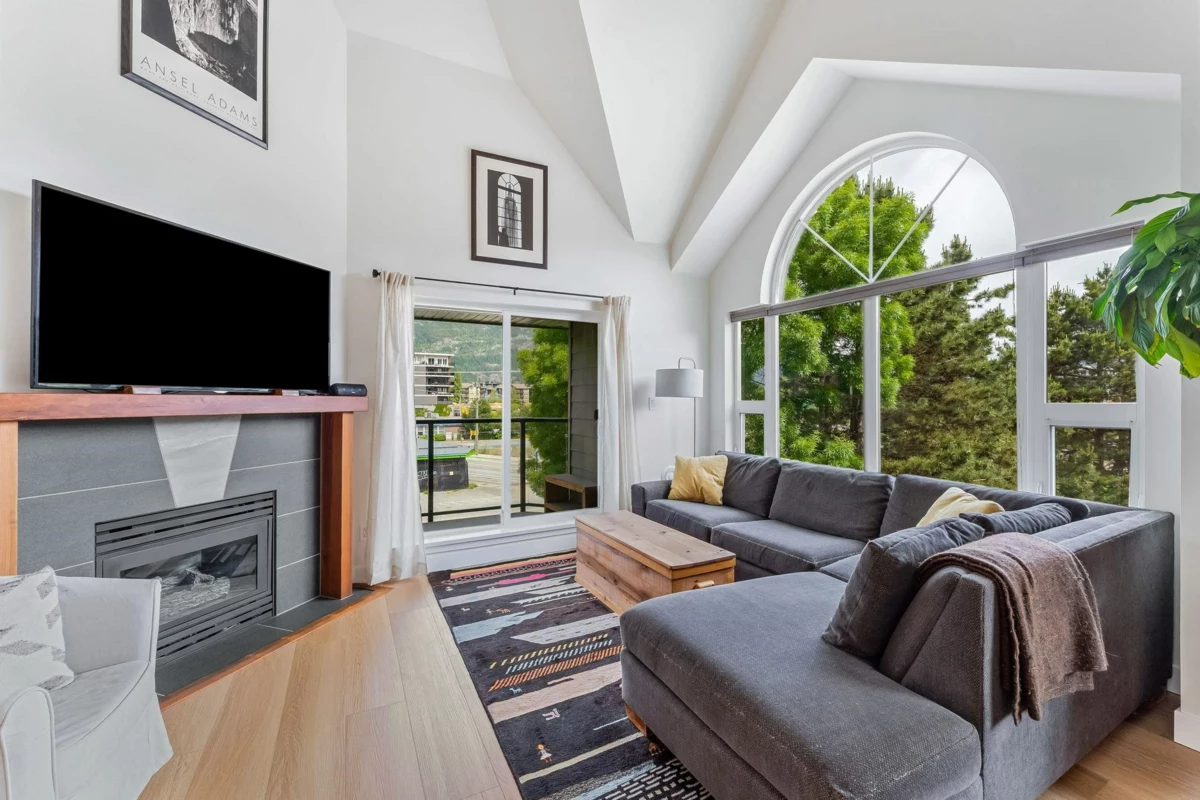 Living Room Photo of 312 1466 Pemberton Avenue, Squamish, BC