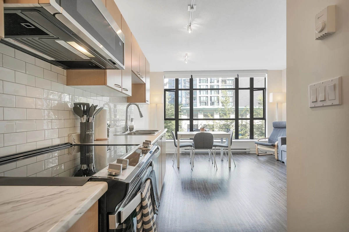 Guest Bathroom Photo of 307 1249 Granville Street, Vancouver, BC