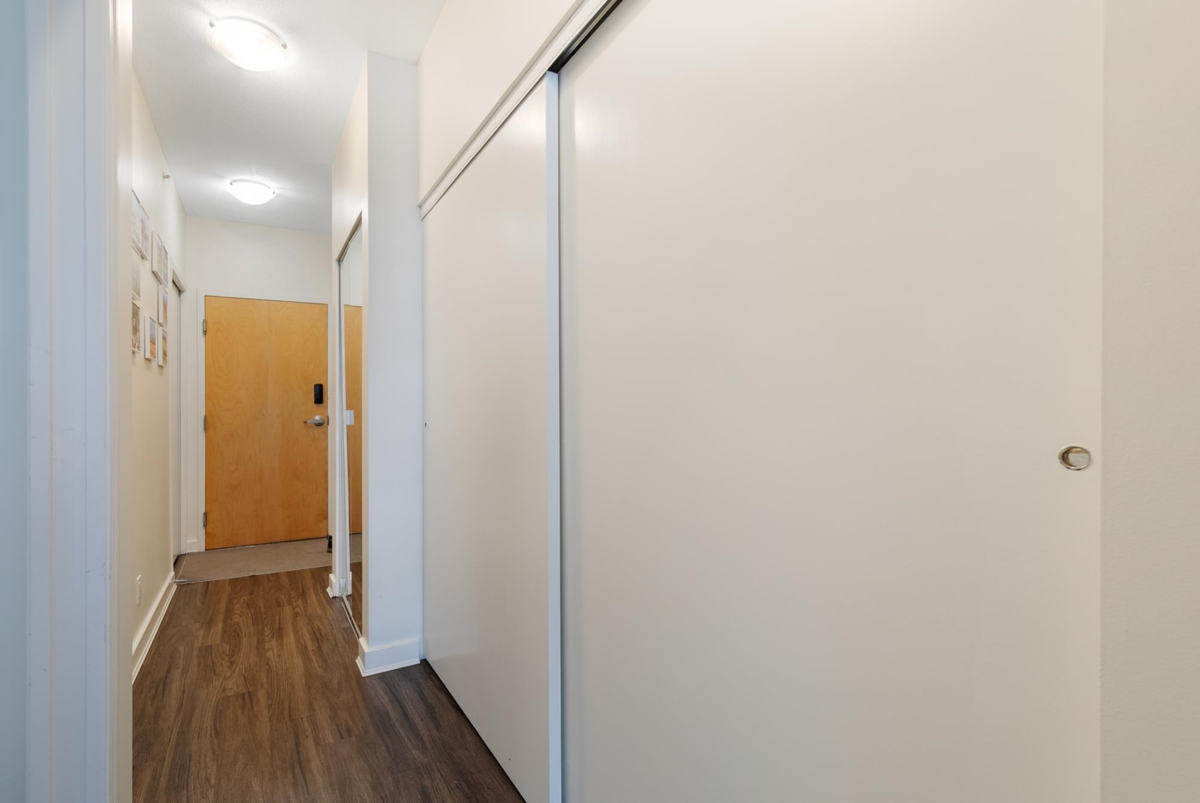 Mudroom Photo of 307 1249 Granville Street, Vancouver, BC