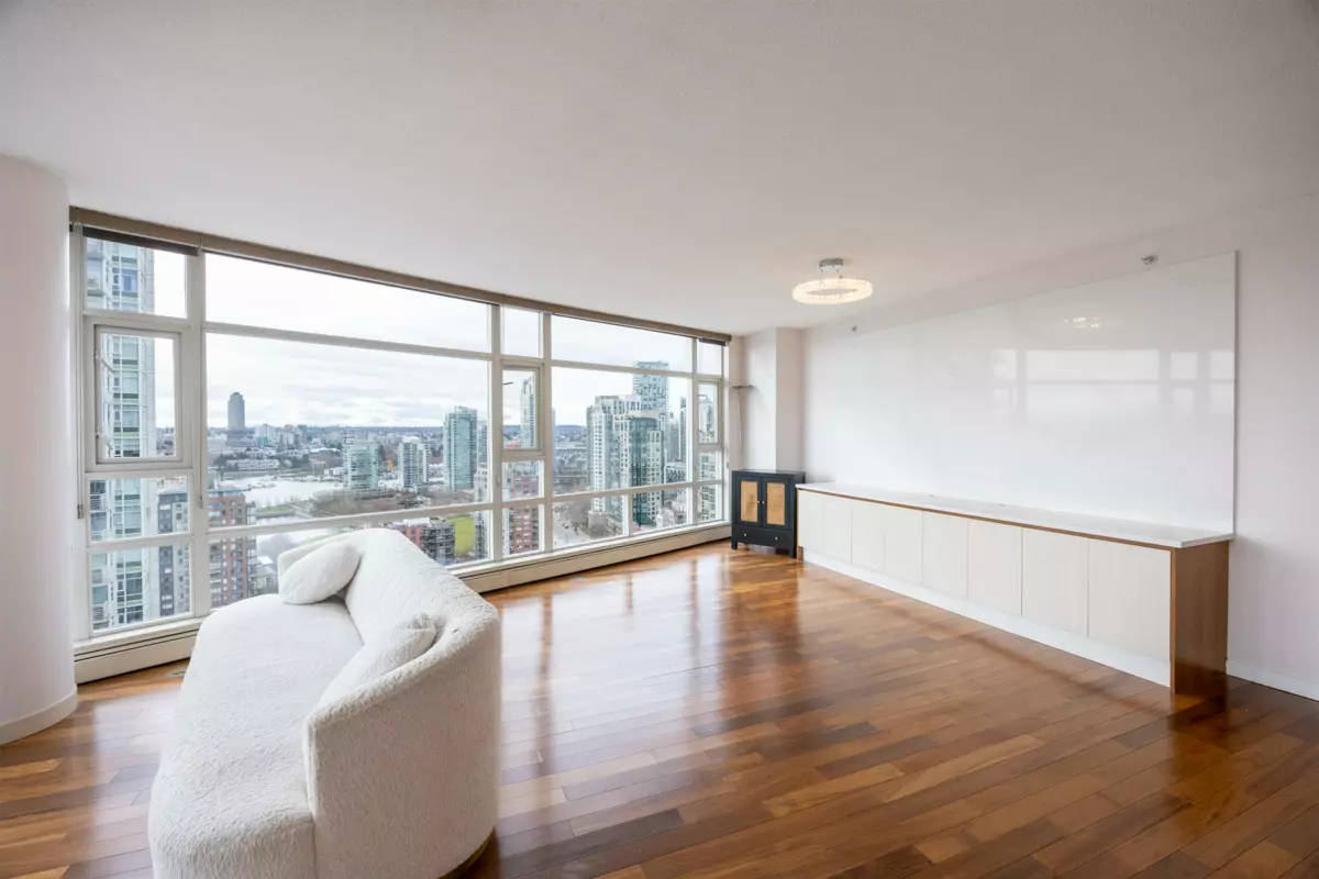 Kitchen Island Photo of 2907 198 Aquarius Mews, Vancouver, BC