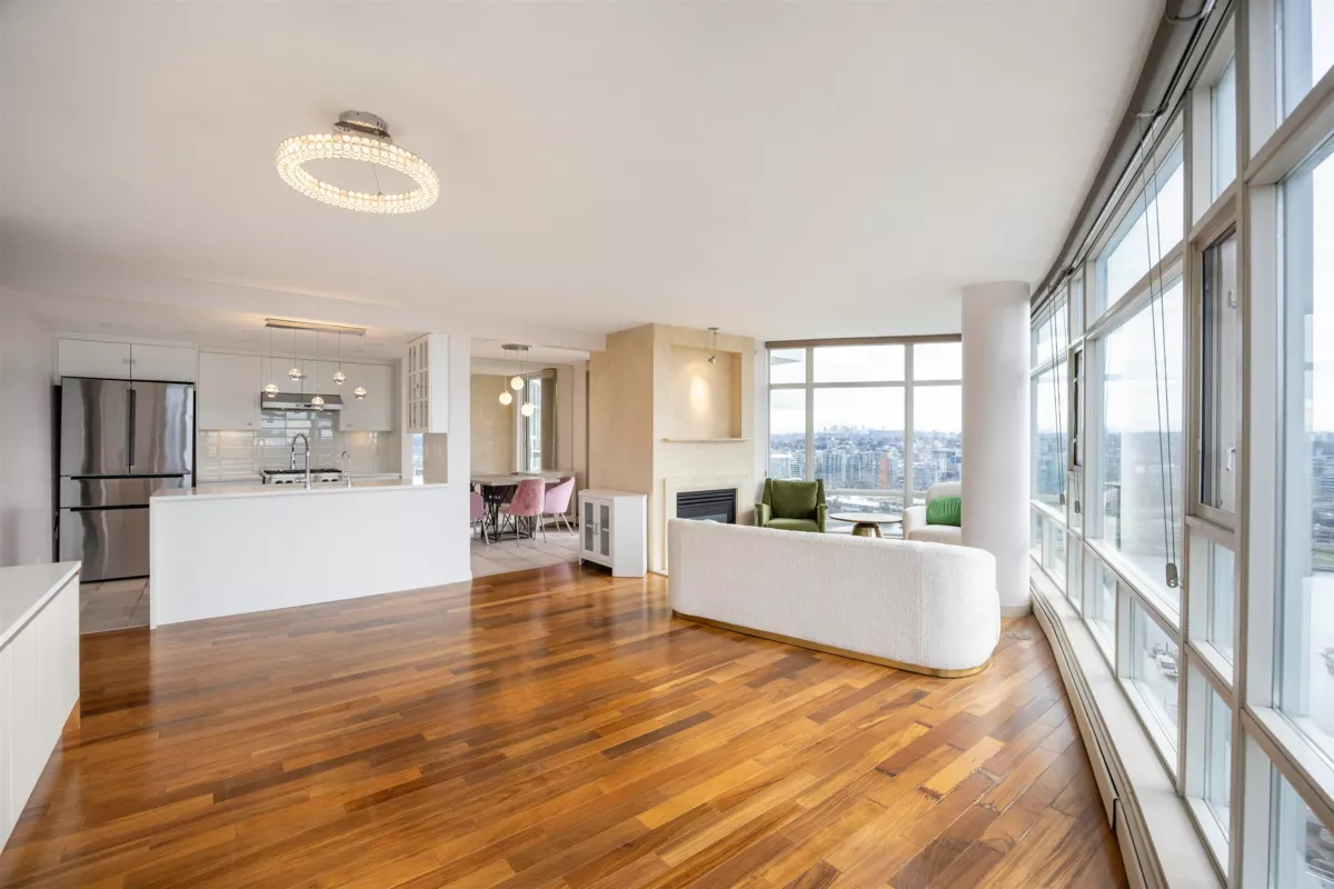 Kitchen Photo of 2907 198 Aquarius Mews, Vancouver, BC