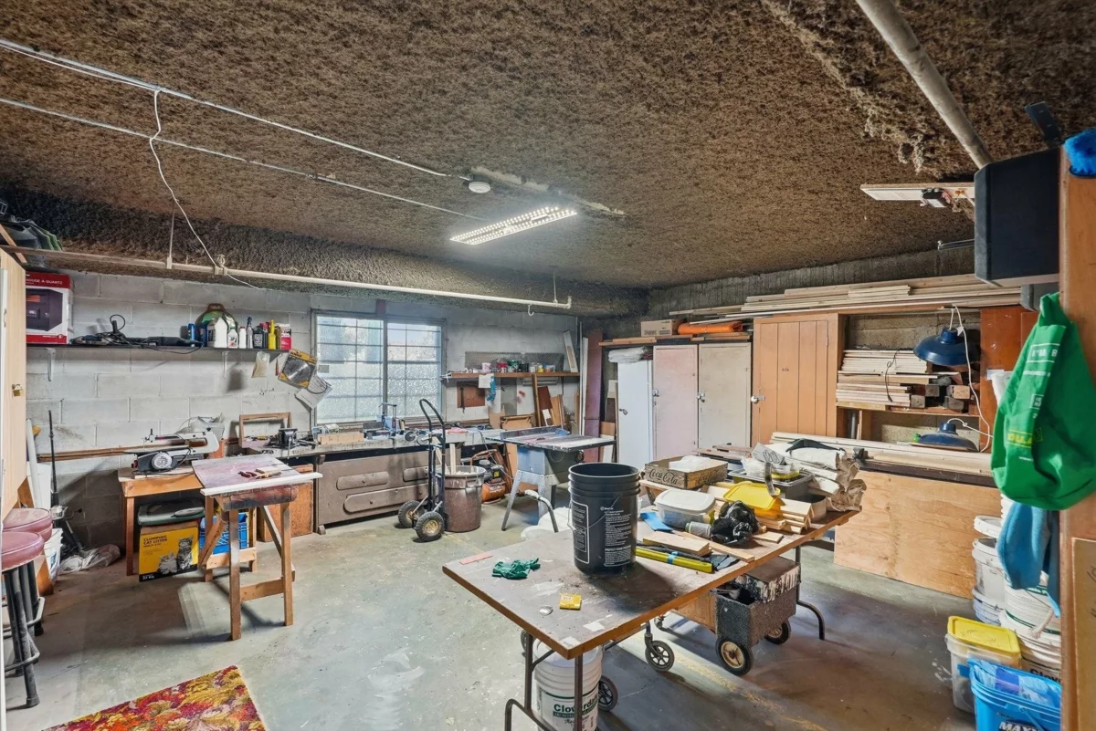 Hallway Photo of 111 32040 Peardonville Road, Abbotsford, BC