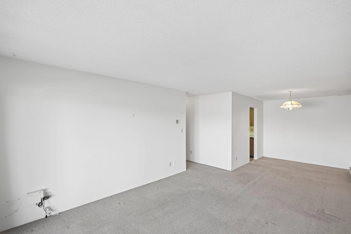 Primary Bedroom Photo of 111 32040 Peardonville Road, Abbotsford, BC