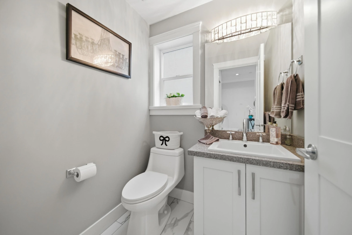 Primary Bedroom Photo of 24345 104 Avenue, Maple Ridge, BC