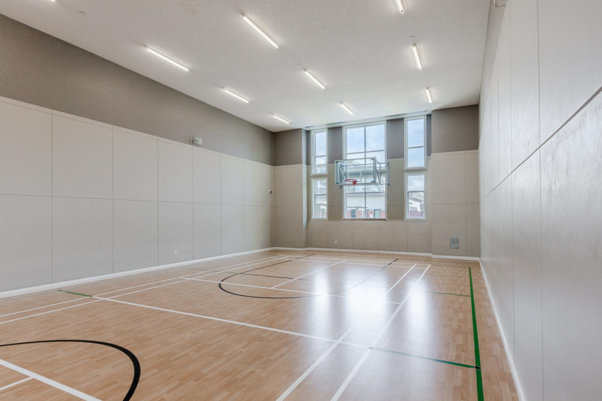 Backyard Photo of 615 9366 Tomicki Avenue, Richmond, BC