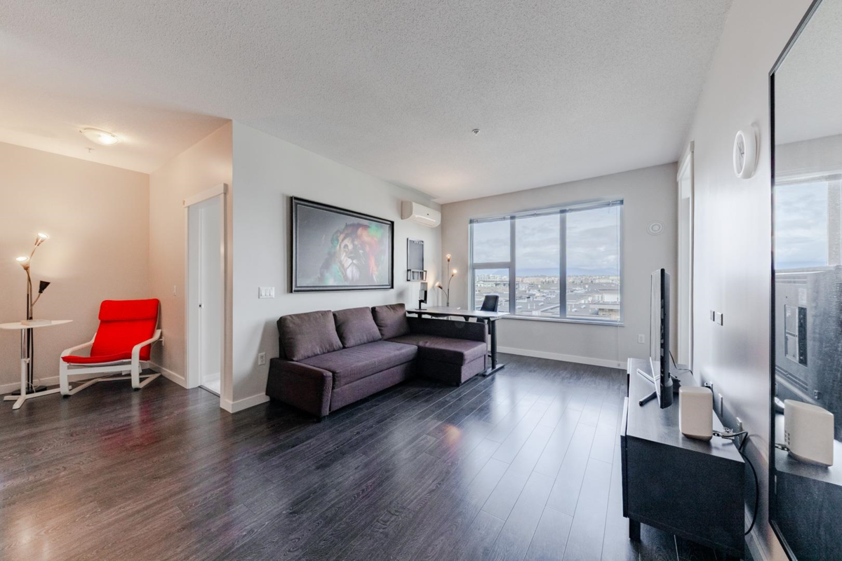 Dining Area Photo of 615 9366 Tomicki Avenue, Richmond, BC