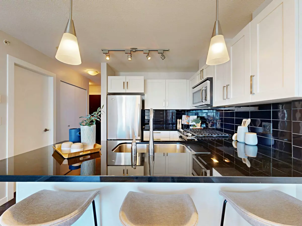 Breakfast Nook Photo of 2906 2133 Douglas Road, Burnaby, BC