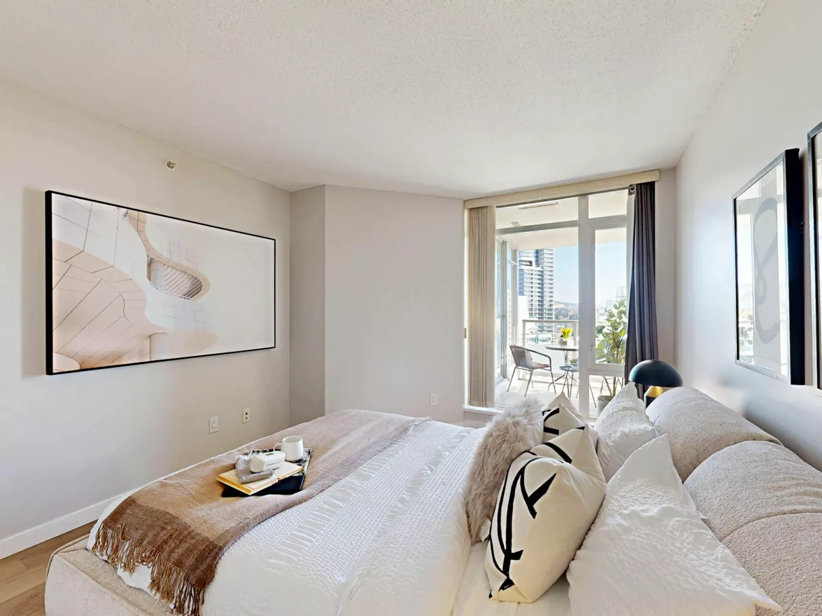 Walk-In Closet Photo of 2906 2133 Douglas Road, Burnaby, BC