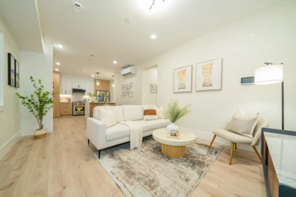 Front exterior of 7813 Shaughnessy Street, Vancouver, BC