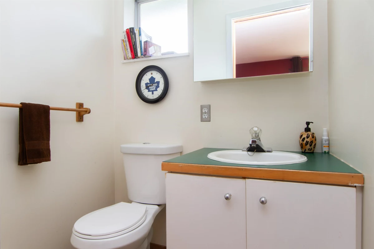 Primary Bedroom Photo of 1020 Finch Drive, Squamish, BC