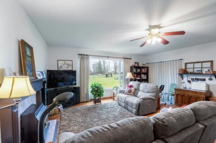 Basement Recreation Room Photo of 23325 34a Avenue, Langley, BC