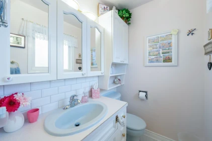 Primary Bathroom Photo of 23325 34a Avenue, Langley, BC
