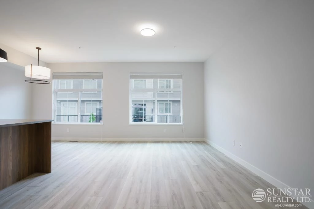 Living Room Photo of 37 8371 202b Street, Langley, BC