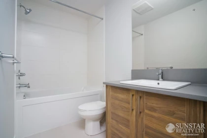 Powder Room Photo of 37 8371 202b Street, Langley, BC