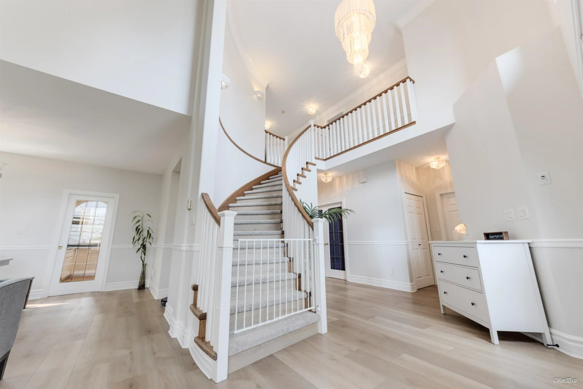 Living Room Photo of 34758 Pakenham Place, Mission, BC