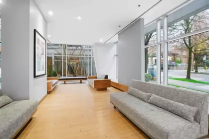 Entry Foyer Photo of 1701 1001 Richards Street, Vancouver, BC