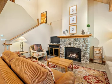 A/B 4747 Settebello Drive, Whistler, BC, Whistler — Townhouse for sale