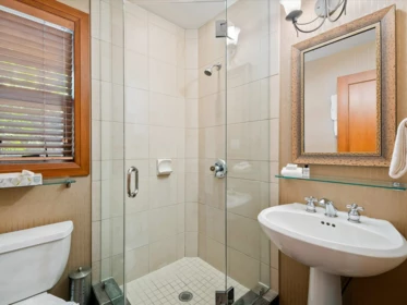 Walk-In Closet Photo of A/B 4747 Settebello Drive, Whistler, BC