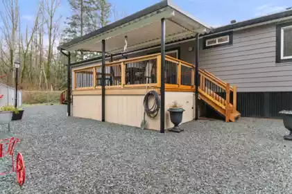 Garage Interior Photo of 38 59060 Lougheed Highway, Hope, BC
