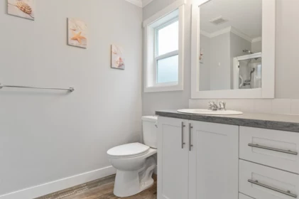 Guest Bathroom Photo of 38 59060 Lougheed Highway, Hope, BC