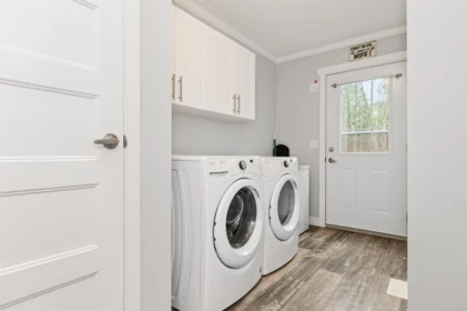 Laundry Room Photo of 38 59060 Lougheed Highway, Hope, BC