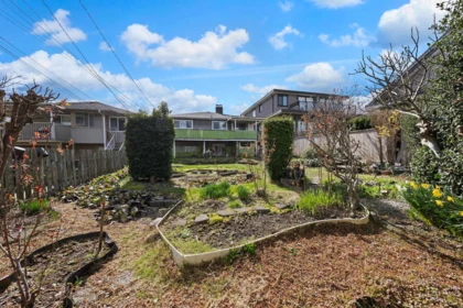 Front Yard Photo of 3281 E 2nd Avenue, Vancouver, BC