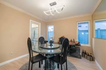 Breakfast Nook Photo of 9564 Thomas Drive, Richmond, BC