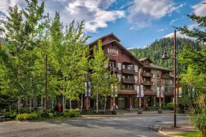 637B 2036 London Lane, Whistler, BC, Whistler — Apartment/Condo for sale