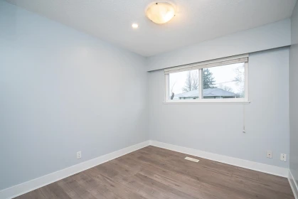 Hallway Photo of 11278 206 Street, Maple Ridge, BC
