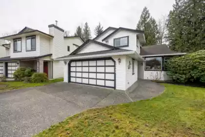 11649 202b Street, Maple Ridge, BC, Maple Ridge — Single Family Residence for sale
