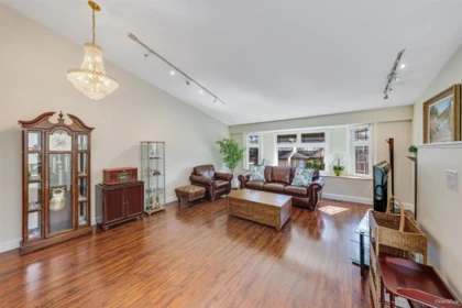 Kitchen Island Photo of 9351 Mcburney Drive, Richmond, BC