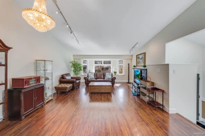 Kitchen Photo of 9351 Mcburney Drive, Richmond, BC