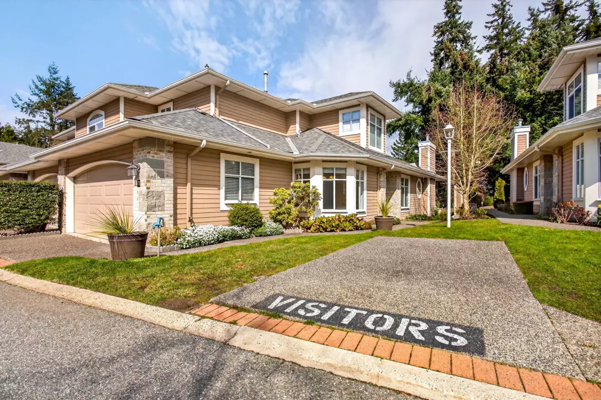 Living Room Photo of 21 15273 24 Avenue, Surrey, BC
