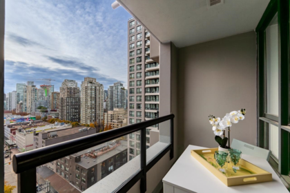 1706 909 Mainland Street, Vancouver, BC, Vancouver — Apartment/Condo for sale