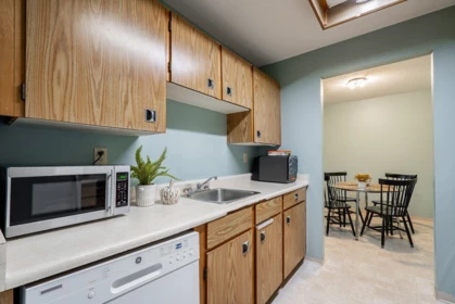 Primary Bedroom Photo of 105 33850 Fern Street, Abbotsford, BC