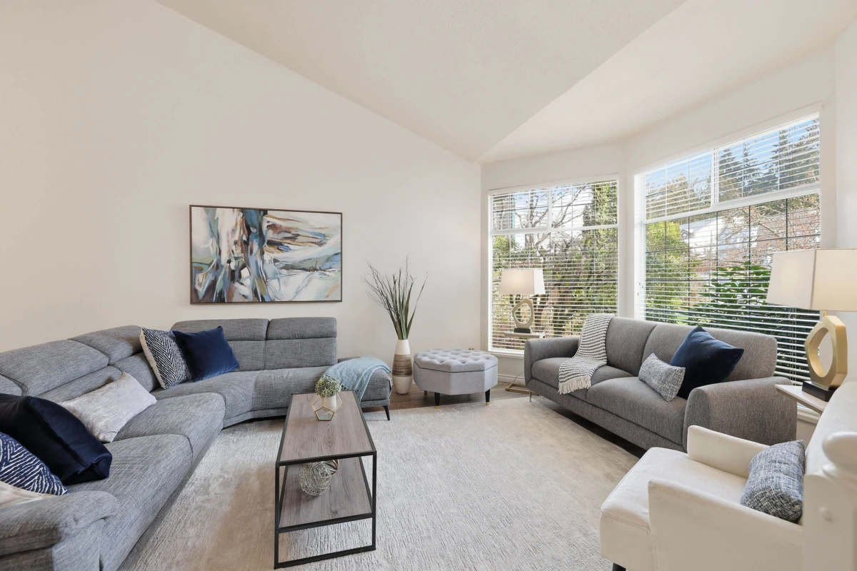 Living Room Photo of 1330 Cimarron Drive, Coquitlam, BC