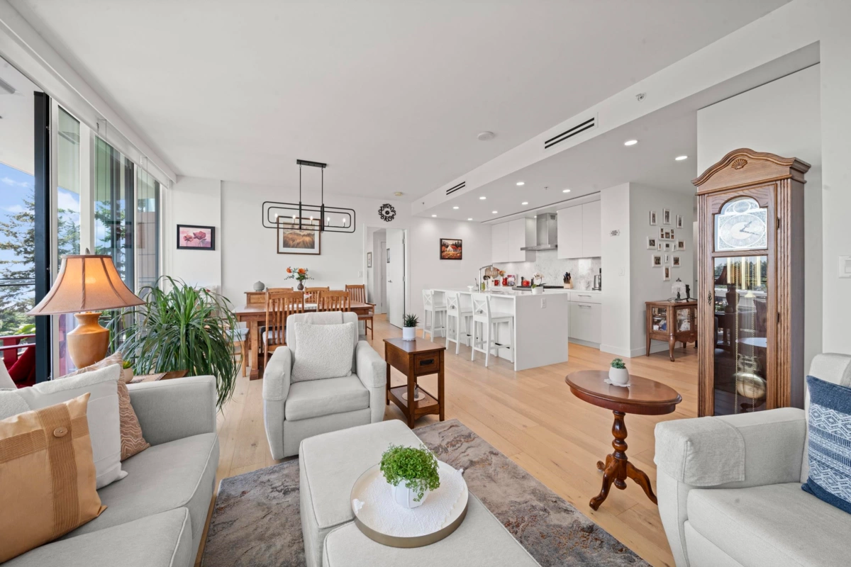 Living Room Photo of 404 1439 George Street, White Rock, BC