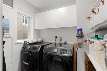 Kitchen Island Photo of 201 2238 W 2nd Avenue, Vancouver, BC