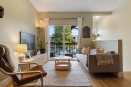 210 4458 Albert Street, Burnaby, BC